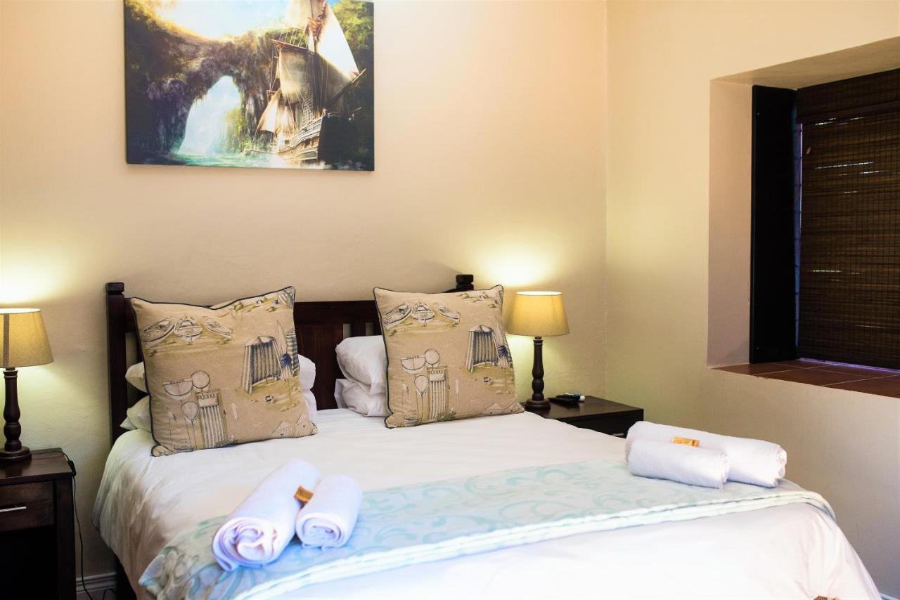 The Tides Inn Bed And Breakfast Durban Exterior photo